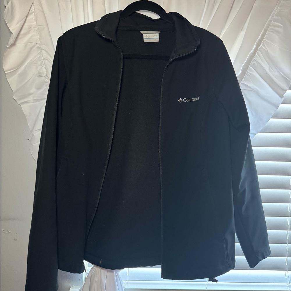Columbia Men's Black Performance Jacket